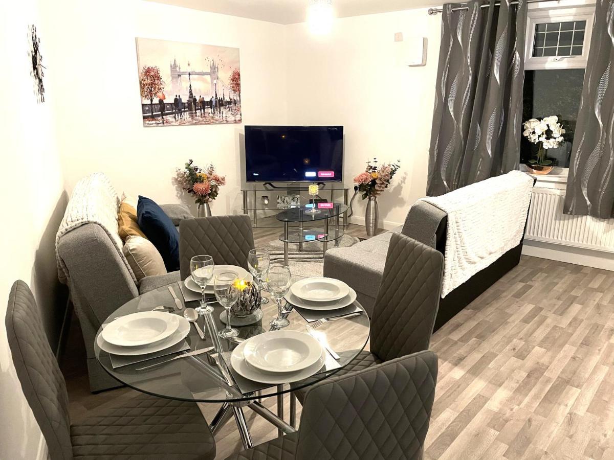 Supreme - 1 Bedroom Apart Sleeps 4 Short/Long Stay Gillingham  Esterno foto