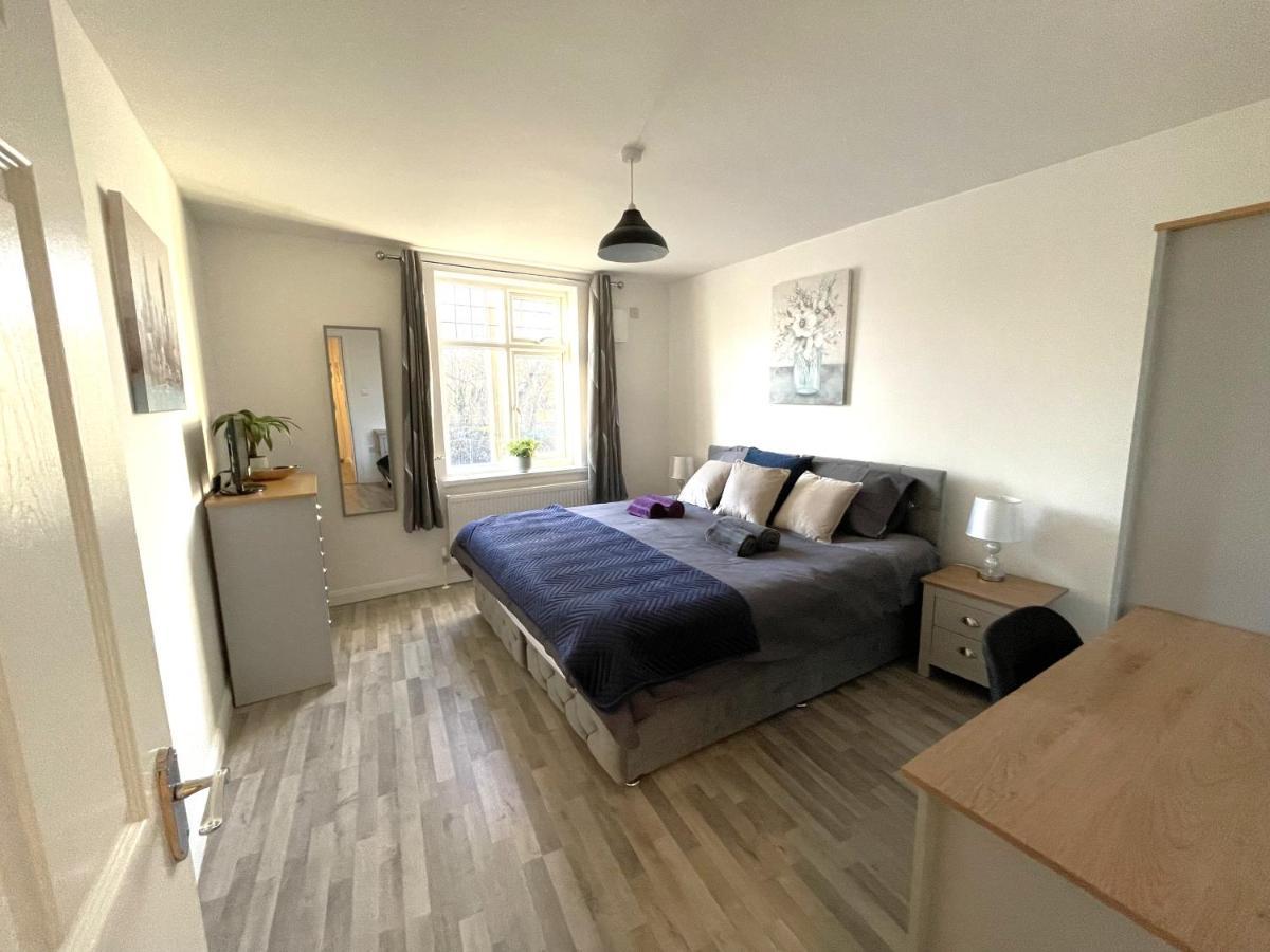 Supreme - 1 Bedroom Apart Sleeps 4 Short/Long Stay Gillingham  Esterno foto