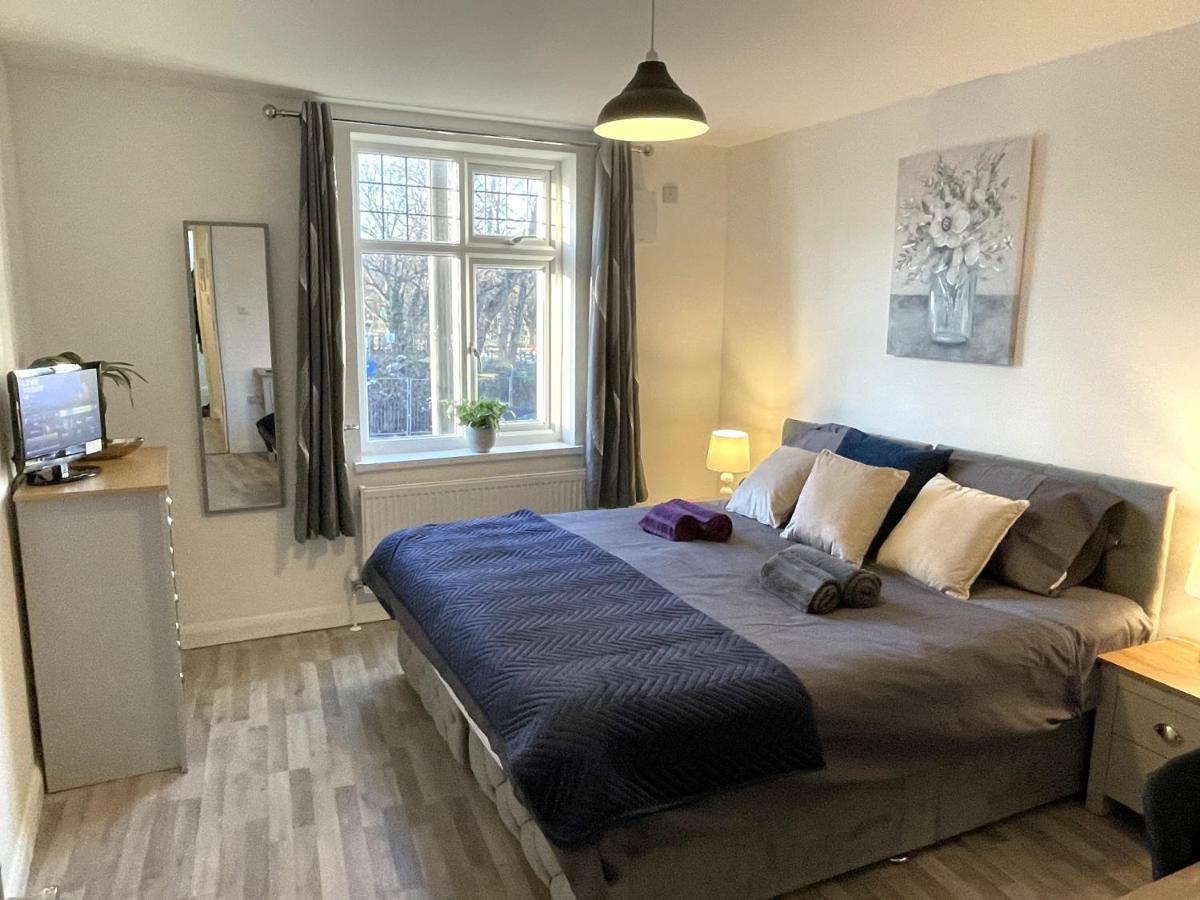 Supreme - 1 Bedroom Apart Sleeps 4 Short/Long Stay Gillingham  Esterno foto